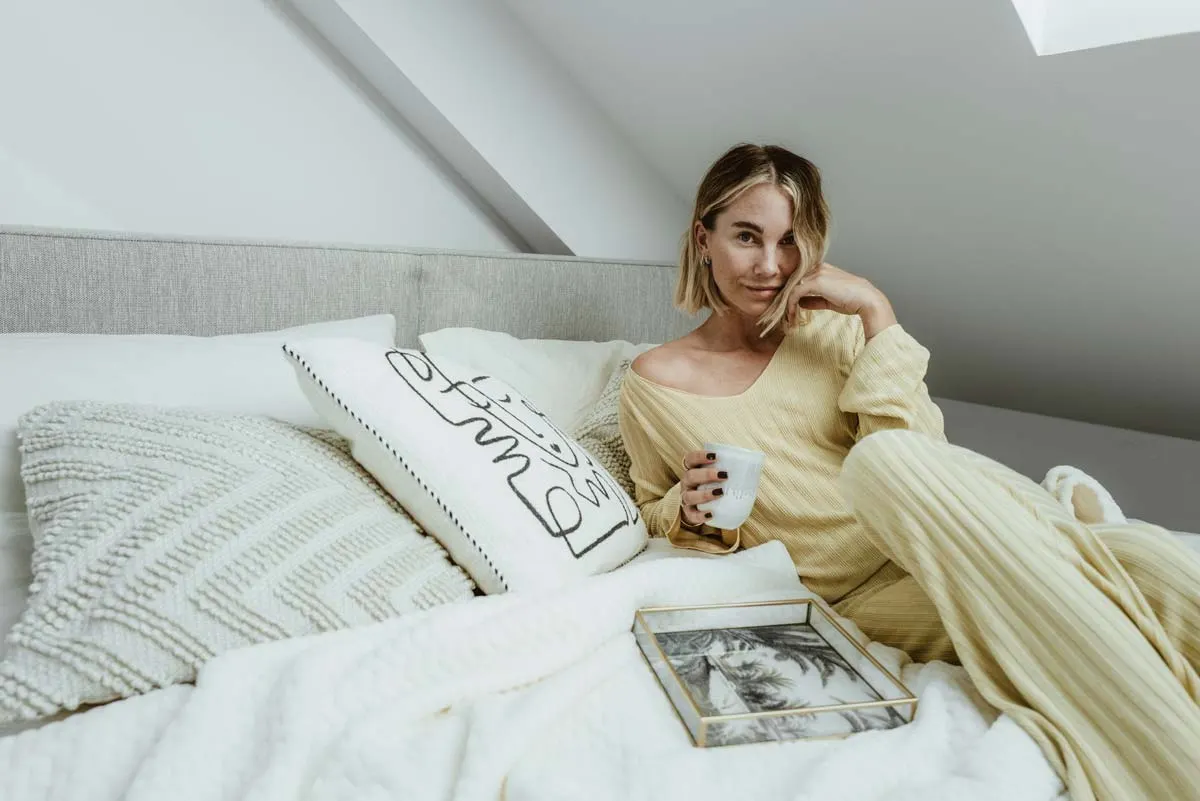 Constamment K en entretien : La fashionicon Karin Teigl parle de ses must-haves, de ses relations heureuses et de sa vie quotidienne sur Instagram.