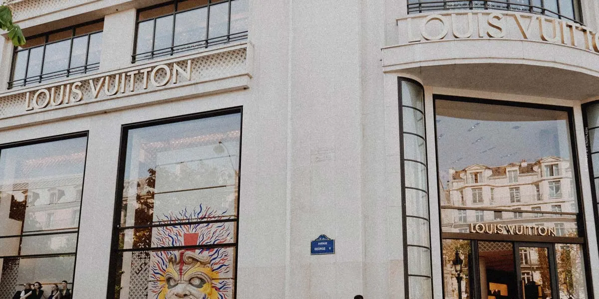 Shopping de luxe Munich (18 magasins) : Valentino, Cartier, Giorgio Armani & Co.