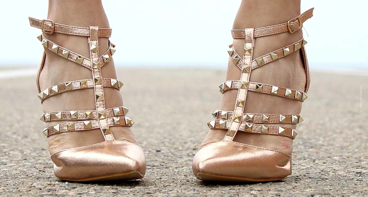 Chaussures Valentino Rockstud : escarpins à lanières cloutés, escarpins à talons, baskets et ballerines.
