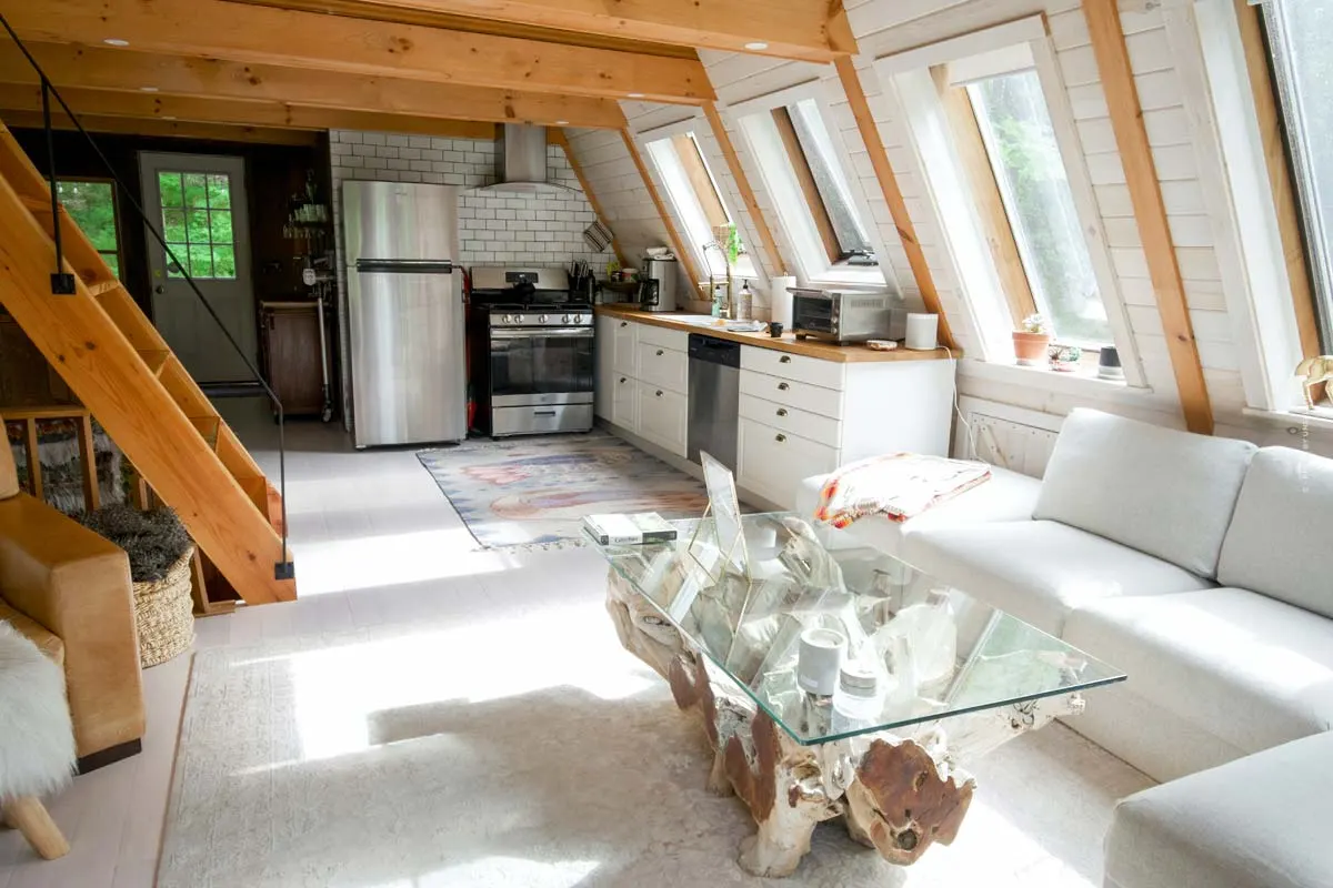 Appartement sous les combles : recherche, aménagement et avantages et inconvénients de la vie sous les toits