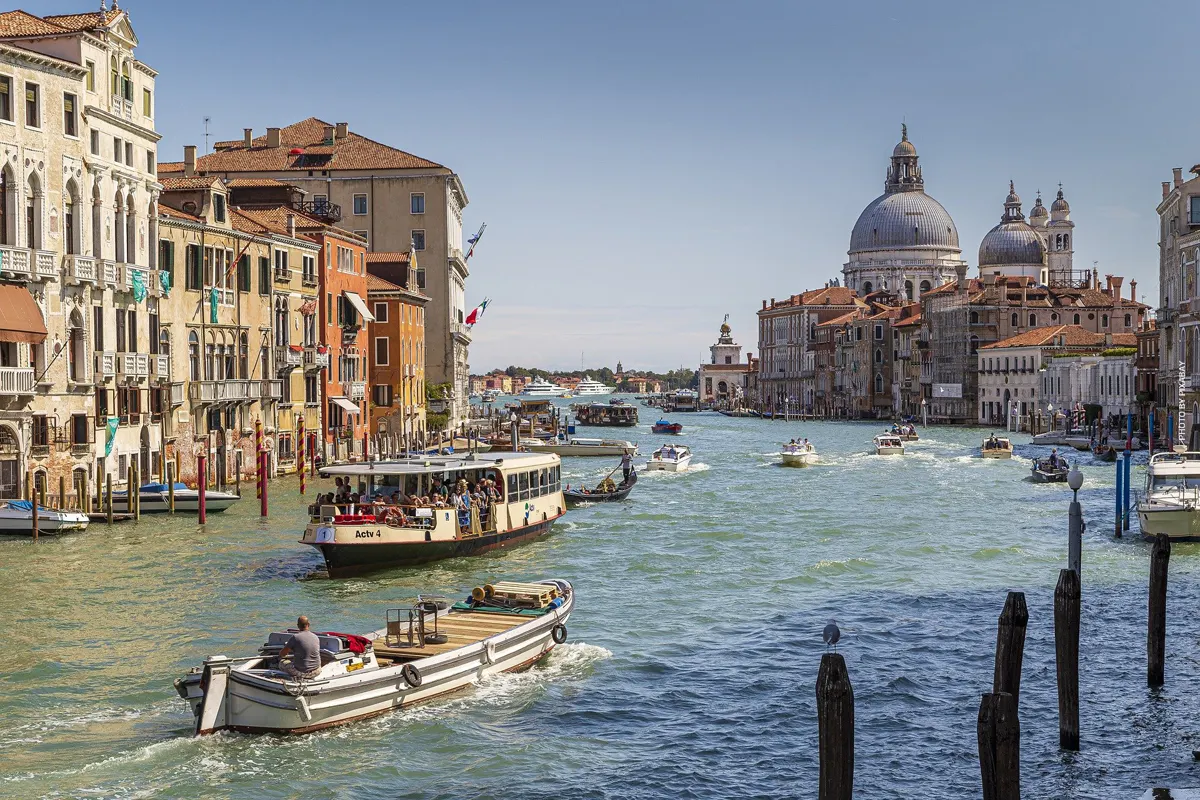 Venise : vacances, voyages, hébergement, lieux préférés et conseils d'initiés en un coup d'œil.