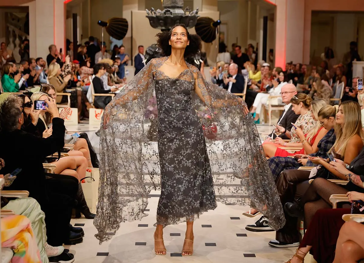 Anja Gockel : Looks d'été pour femmes - Berlin Fashion Week