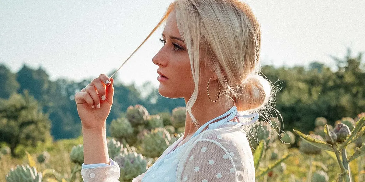 Anna_hafner_ en interview : Sur les médias sociaux, les festivals et le surf
