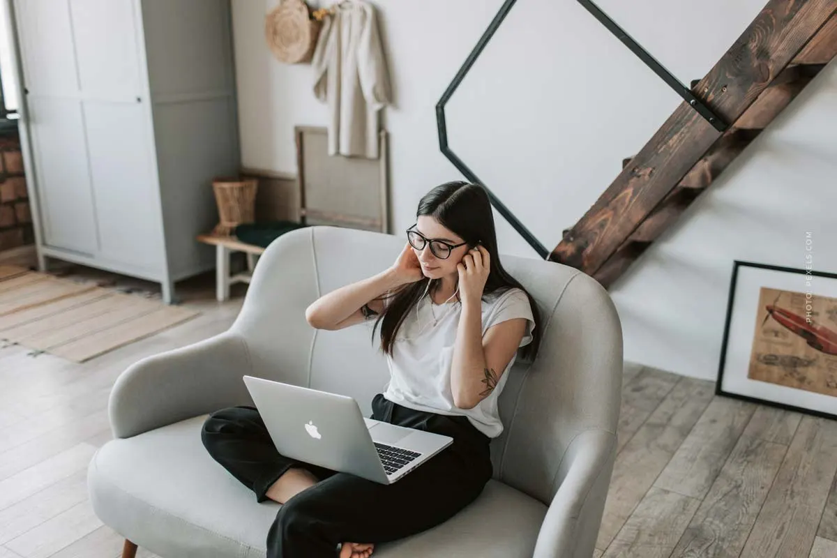 Comment trouver un bon canapé ? Confortable, bon marché, durable - 10 conseils d'achat