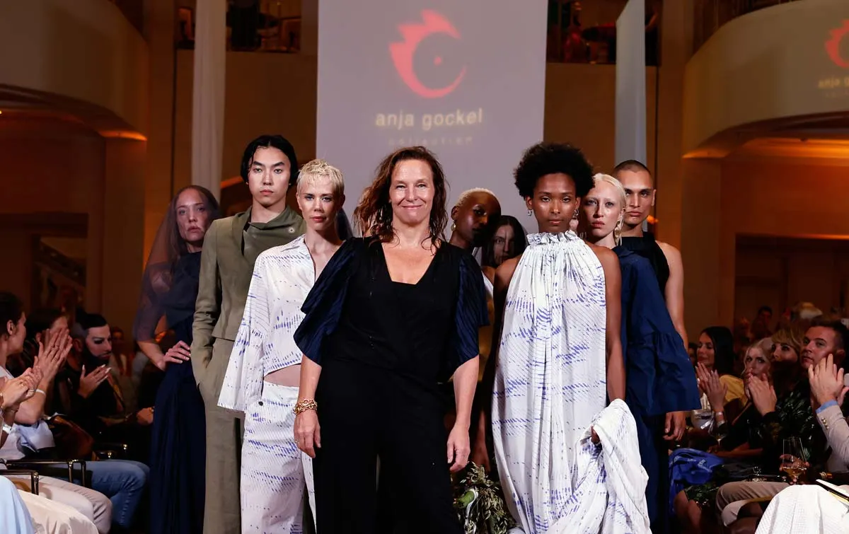 Défilé de mode Anja Gockel : Élégance intemporelle & mode expressive - FW 2023 été
