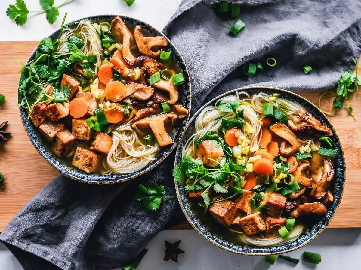 Nouilles soba et shirataki : Faible en calories, faible en glucides ! Tu dois goûter ces nouilles japonaises