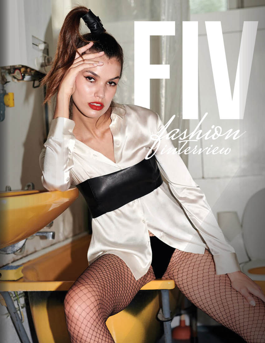 aleksander-ziarnecki-cover-shooting-indoor-woman-magazine-editorial-kitchen-chair-strong-woman