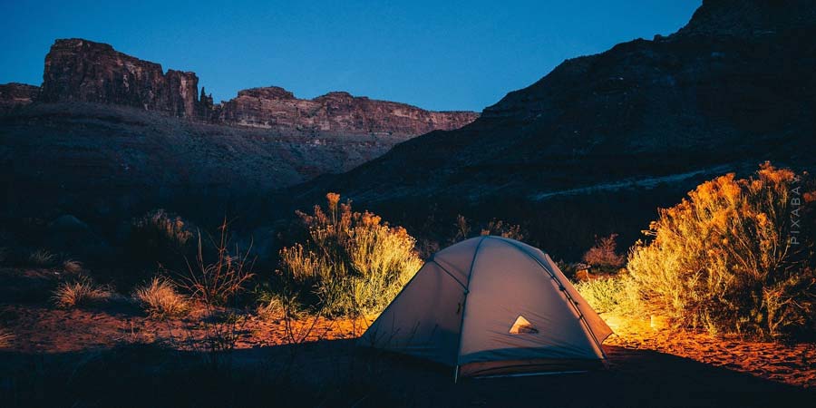 Camping XXL : Camping, accessoires, destinations et conseils - guide gratuit ! camping-tent-blue-sky-landscape-camp-vacation-travelling