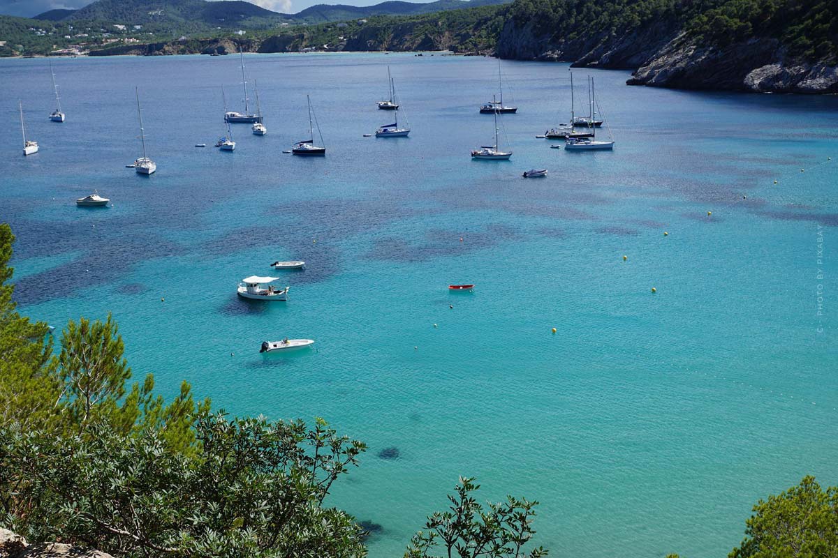 Ibiza: Party und Luxus auf den Balearen (Christiano Ronaldo, Lionel Messi & Leonardo Dicaprio) - Promi Hotspot
