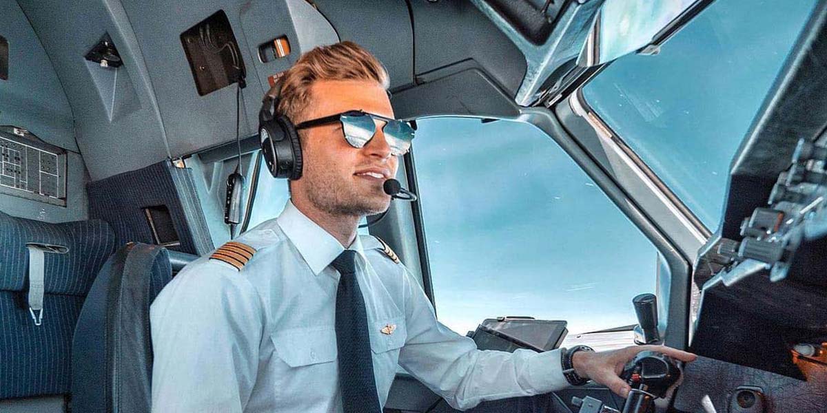 interview-patrick-pilot-cockpit-arbeit-social-media-urlaub-reisen