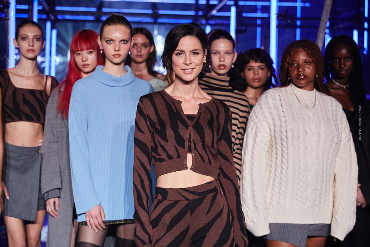 about-you-fashion-week-milano-2022-a-lot-less-by-lena-meyer-landrut-runway-group-photo