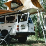 dachzelt-sommer-camping-urlaub-natur-ferien-tipps-leiter-auto